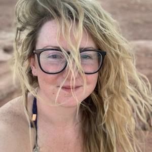 Meet your Posher, Rebekah